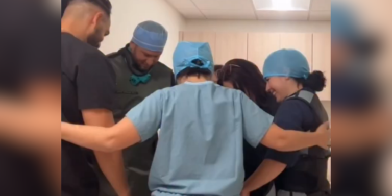 Equipe médica ora por pacientes antes das cirurgias: “Que sejamos instrumentos de cura”