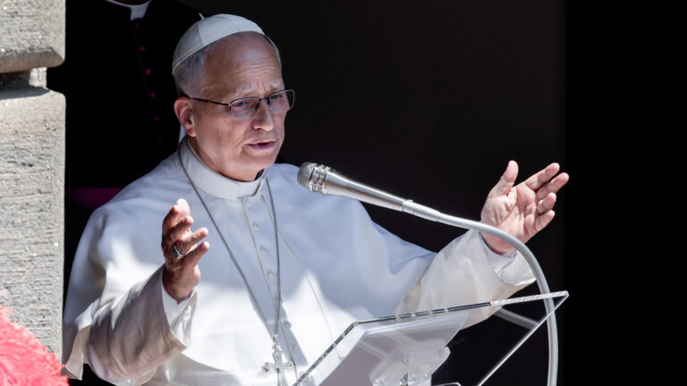 O Reino de Deus cresce silenciosamente pelo amor
