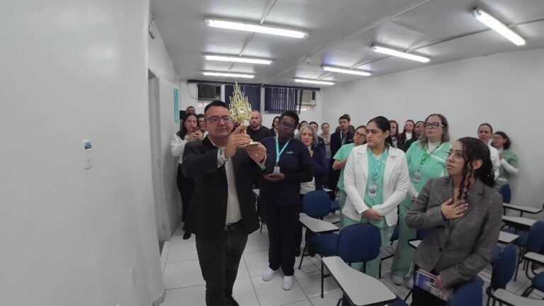 Canção Nova recebe visita da Relíquia de São Padre Pio