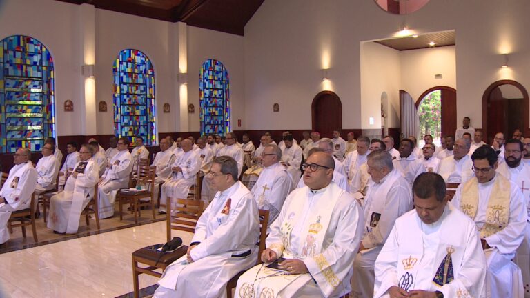 Religiosos se reúnem para Exercícios Espirituais no interior de São Paulo