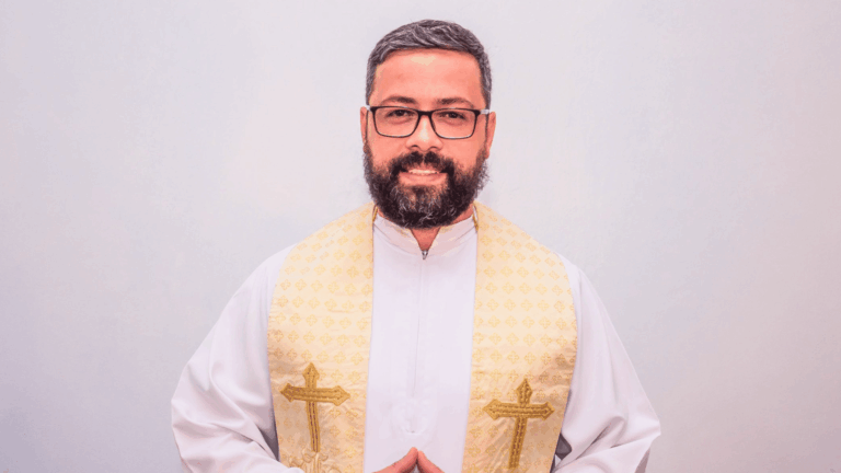 Papa nomeia padre brasileiro para Comissão Teológica Internacional