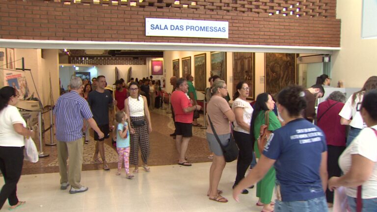 Sala das Promessas reúne histórias de fé e gratidão à Padroeira do Brasil